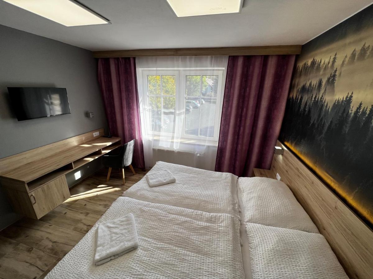 Hotel U Kociana Trojanovice Buitenkant foto